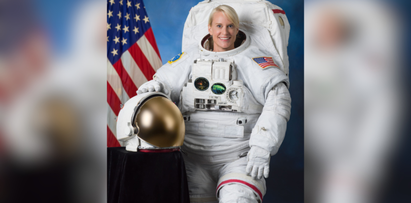 Army major becomes first reservist to receive rare Astronaut Device