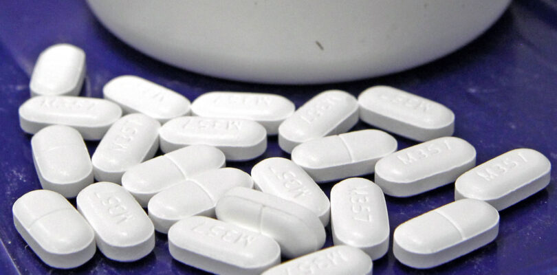 Efforts working to curb long-term opioid use in military, study finds