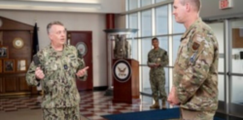 Commander, Navy Recruiting Command hosts Maj. Gen. Jefferson O’Donnell [Image 4 of 6]