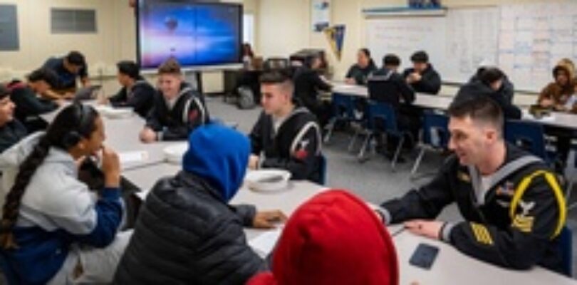 Recruiters visit Discovery High School [Image 4 of 5]