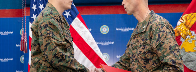 Marine gets highest noncombat award for acts in fatal Osprey crash