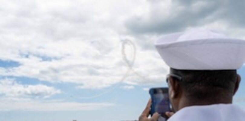 Recruiters visit the FourLeaf Air Show at Jones Beach State Park [Image 1 of 6]