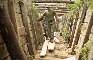 Marines and sailors combat drone threats by digging trenches