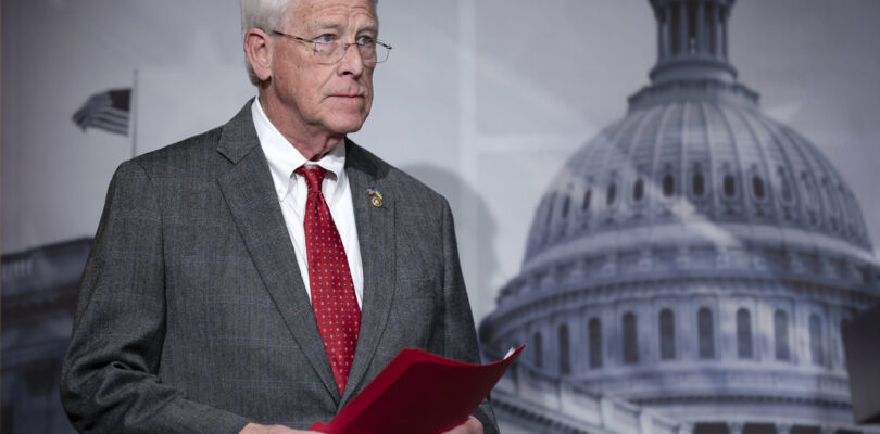 Navy’s preliminary budget undercuts shipbuilding, senator says