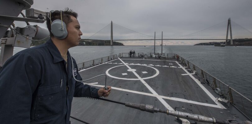 Sailor pleads guilty to bribing official for unauthorized military IDs