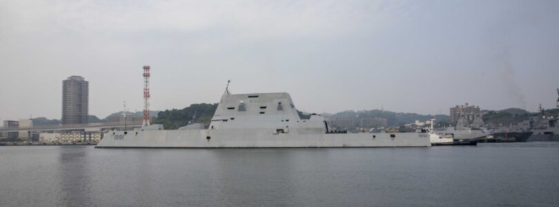 USS Michael Monsoor arrives in Japan for port visit