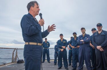 Pentagon Withdraws Admiral’s Nomination to Lead Pacific Fleet Amid Renewed Attention on Drag Shows
