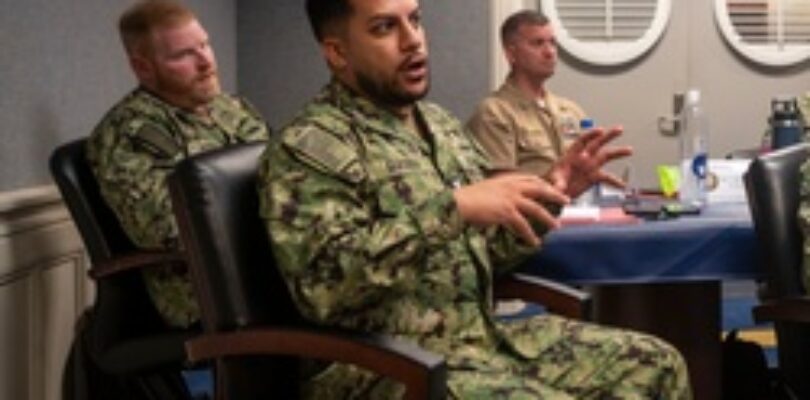 Newly selected CRF recruiters visit CNRC [Image 5 of 5]