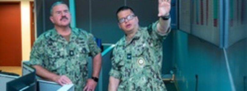 Navy Personnel, Manpower, and Training Fleet Master Chief Petty Officer Jay Walker visits Navy Recruiting Command Headquartered [Image 3 of 5]