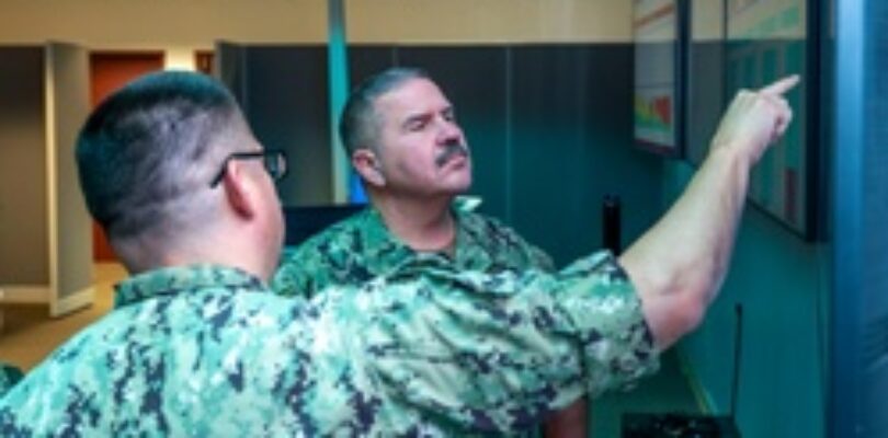Navy Personnel, Manpower, and Training Fleet Master Chief Petty Officer Jay Walker visits Navy Recruiting Command Headquartered [Image 4 of 5]