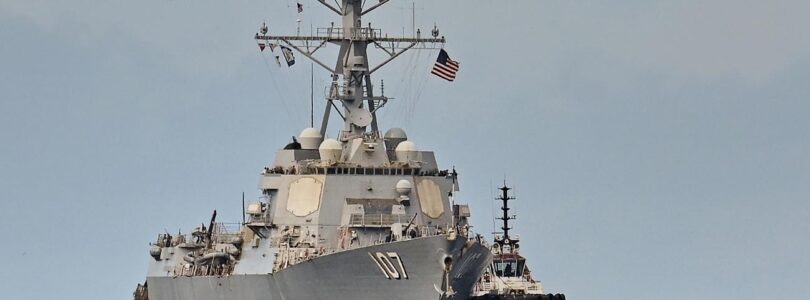 US Warship Docks in Trinidad and Tobago, Putting More Pressure on Venezuela