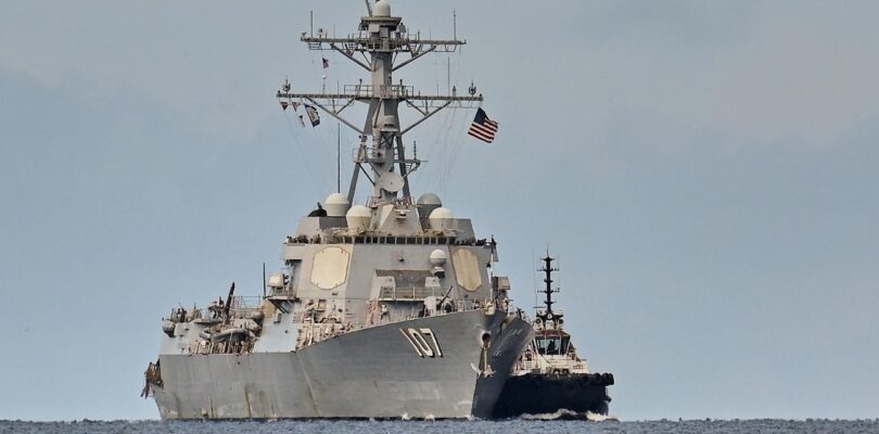 US Warship Docks in Trinidad and Tobago, Putting More Pressure on Venezuela