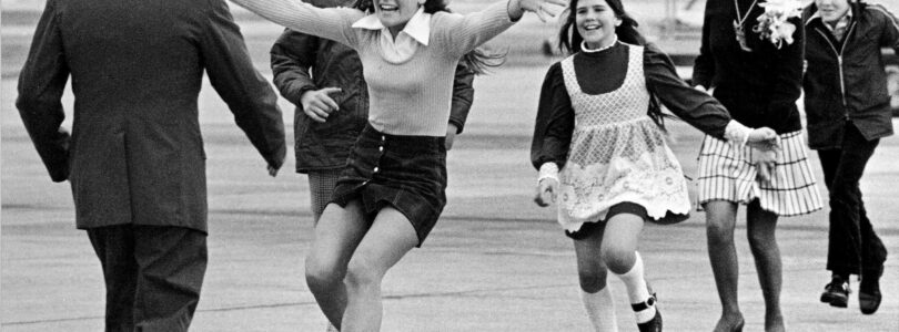Airman behind famed ‘Burst of Joy’ photo dies at 92