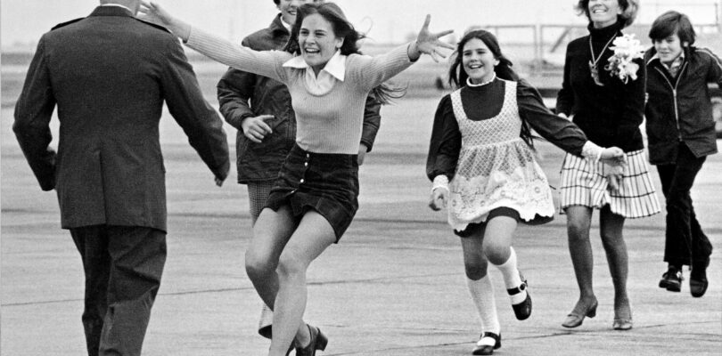 Airman behind famed ‘Burst of Joy’ photo dies at 92