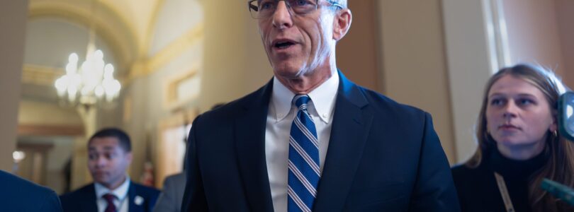 Senate inches closer to vote on government shutdown deal