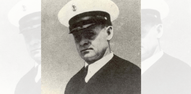 With his bare hands, this sailor sealed off his ship to save its crew