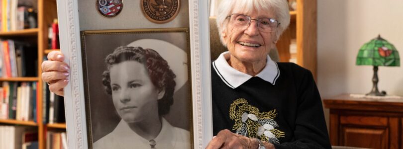 WWII nurses deserve Congressional Gold Medal, lawmakers say