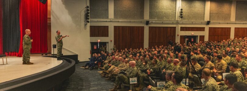 Navy’s top officer and enlisted sailor visit troops in Guam