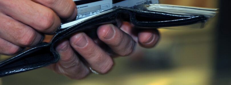 More shutdown assistance offered through military stores