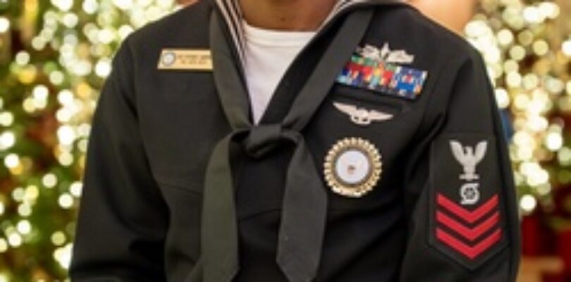 Fiscal year 2025 Recruiter of the Year awardees visit the Whitehouse [Image 8 of 15]