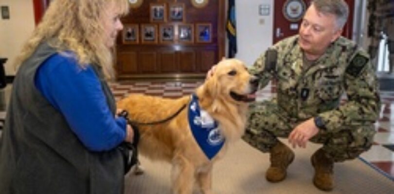 Mid-South Therapy Dogs visit CNRC [Image 6 of 8]