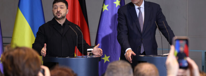 US, Europe vow to secure Ukraine, as Kyiv asks for $60 billion in 2026