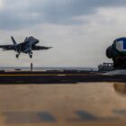 US aircraft carrier arrives in Middle East amid Iran tensions