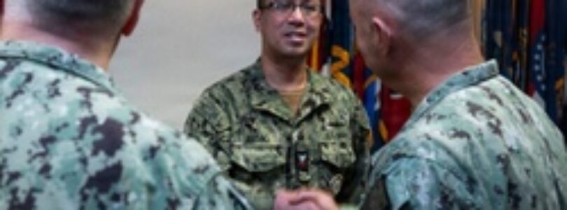 Adm. James Kilby, Vice Chief of Naval Operations, visits Navy Recruiting Command [Image 7 of 8]