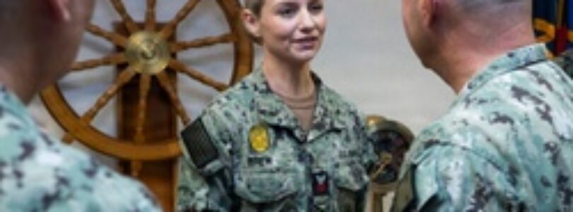 Adm. James Kilby, Vice Chief of Naval Operations, visits Navy Recruiting Command [Image 6 of 8]