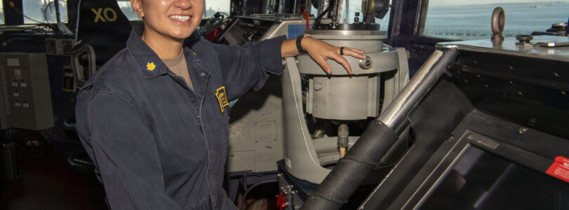 Navy names surface warfare officers of the year