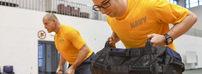 Gold PT uniform phaseout set as Navy streamlines sailors’ seabag