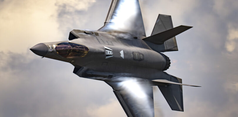 US Navy aviators seen piloting Air Force F-35A Lightning II