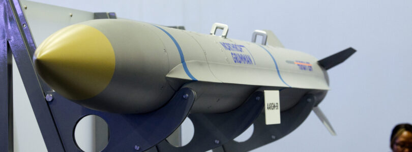 Navy seeks new anti-radar missile compatible with F-18, F-35 aircraft