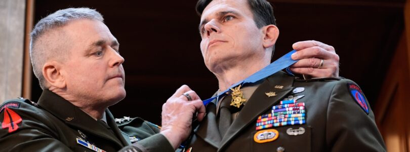 Army helicopter pilot wounded during Maduro raid receives Medal of Honor during State of the Union