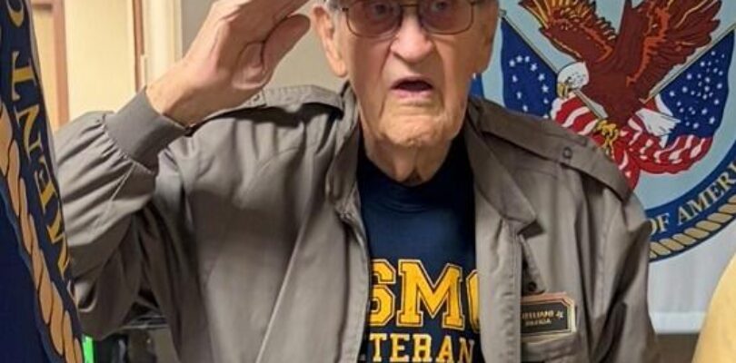 Texas VA Brings Together 10 World War II Veterans for Birthday Bash