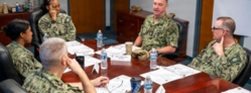 Master Chief Petty Officer of the Navy John Perryman, Visits Naval Support Activity Mid-South [Image 5 of 5]