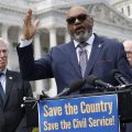 Judge orders VA to reinstate contract with employee union