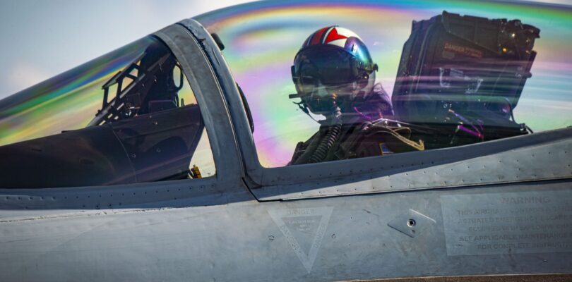 Select naval flight officers, aviators eligible for $120,000 retention bonus