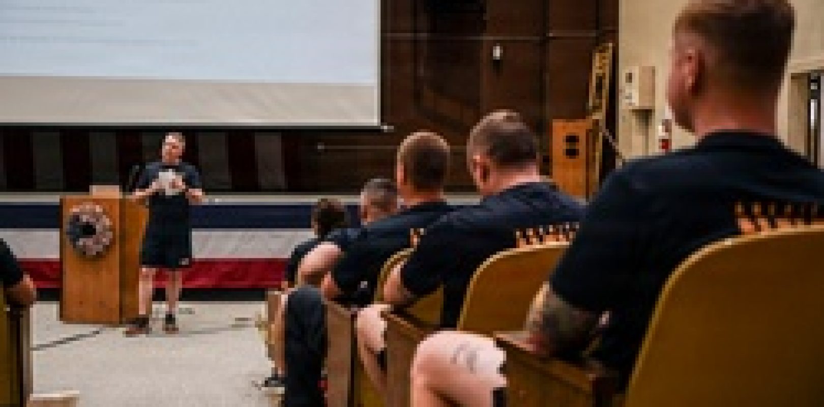 Navy Recruiting Command hosts a Resiliency Day [Image 1 of 8] – NavyCRF