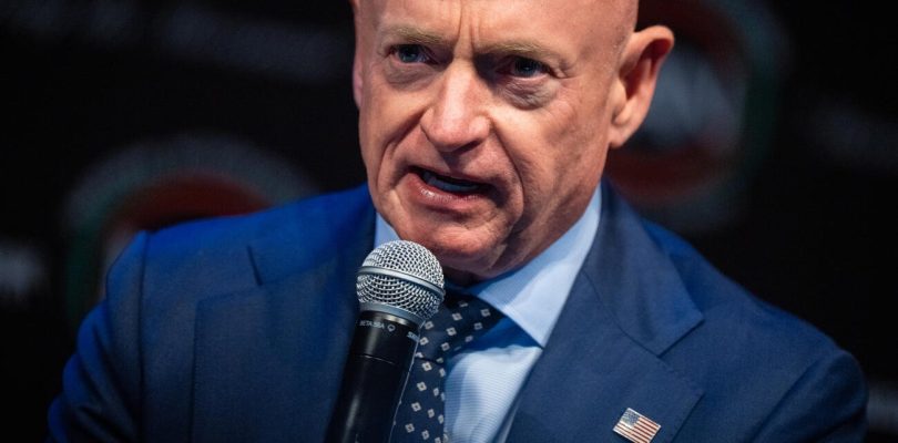 73 Military Veterans, including 17 4-Stars, Defend Sen. Mark Kelly in Legal Fight