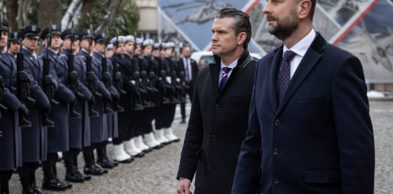 Pentagon open to Poland’s offer to host permanent U.S. base, Polish minister says