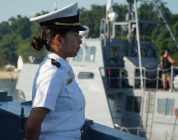 Incoming female students at US Naval Academy must cut hair below chin