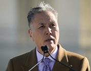 Top House Democrat calls to split veterans omnibus, advance Major Richard Star Act