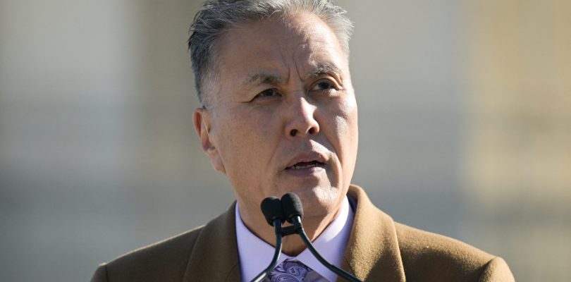 Top House Democrat calls to split veterans omnibus, advance Major Richard Star Act