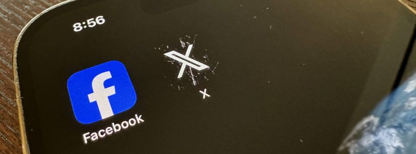 Navy instructs troops, families to scrub social media of personal information