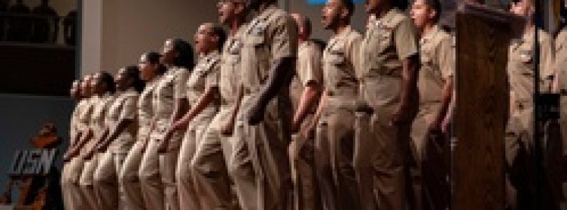 Naval Support Mid-South hosts a Chief Pinning Ceremony [Image 2 of 8]