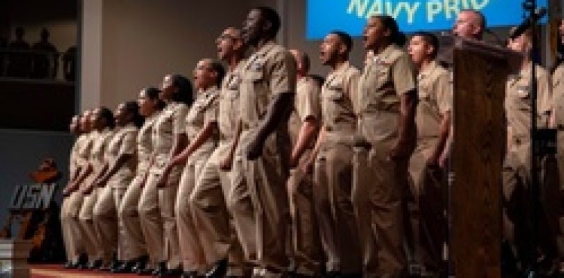 Naval Support Mid-South hosts a Chief Pinning Ceremony [Image 2 of 8]