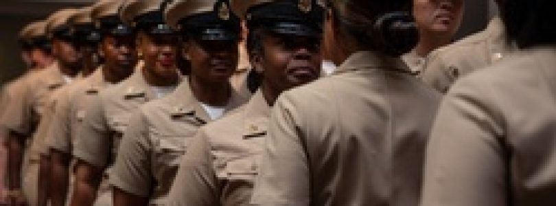Naval Support Mid-South hosts a Chief Pinning Ceremony [Image 6 of 8]