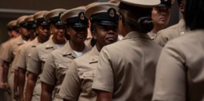 Naval Support Mid-South hosts a Chief Pinning Ceremony [Image 6 of 8]