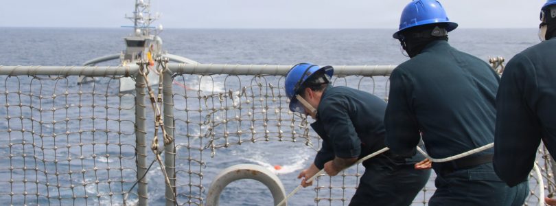US destroyer practices at-sea drone refueling